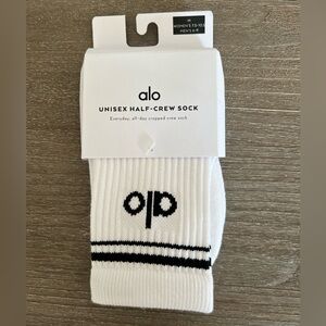 NWT! Alo Unisex Half Crew Socks
